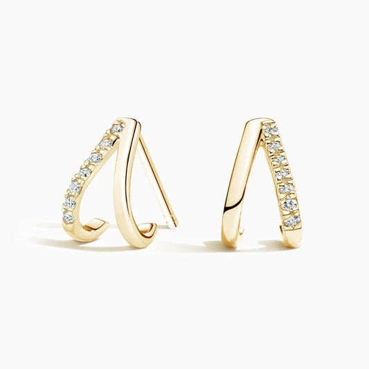 Pendiente V con Diamantes
